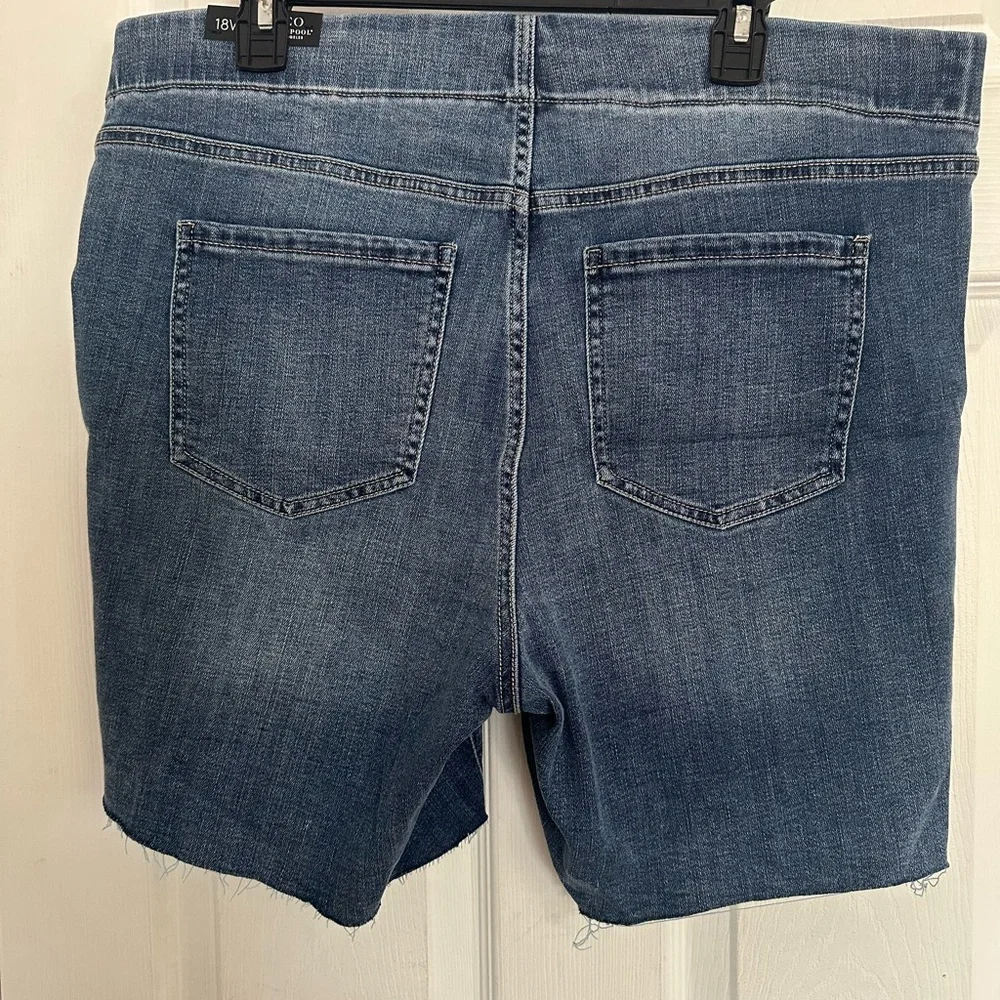 🆕Liverpool Los Angeles Bermuda Jeans Shorts - Picture 7 of 16